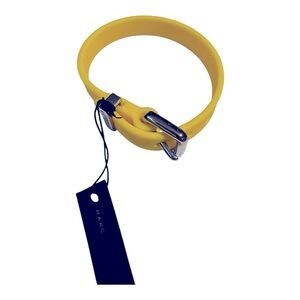 NWT Marc by Marc Jacob’s yellow rubber buckle bracelet.